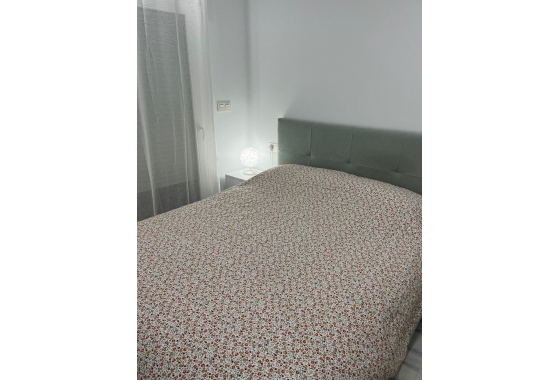 Resale - Apartment / flat - Torrevieja - Centro