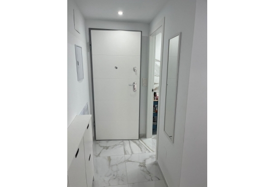 Resale - Apartment / flat - Torrevieja - Centro