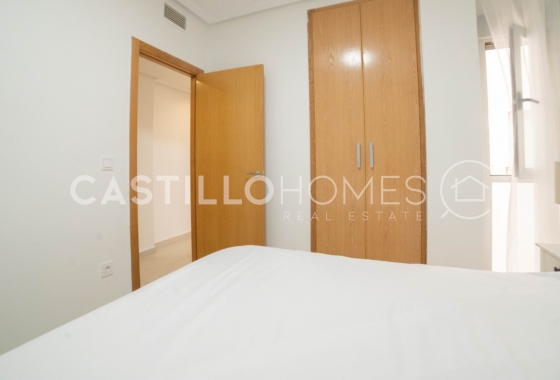 Wiederverkauf - Wohnung - Torrevieja - Centro