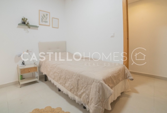 Wiederverkauf - Wohnung - Torrevieja - Centro