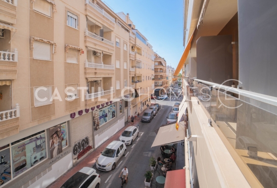 Wiederverkauf - Wohnung - Torrevieja - Centro