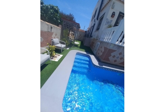 Resale - Townhouse - Orihuela Costa - Los Almendros-la Florida
