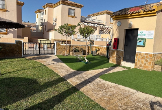 Wiederverkauf - Wohnung - Orihuela Costa - Costa Blanca