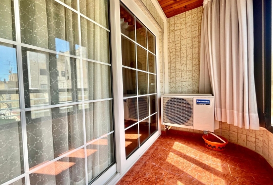 Resale - Apartment / flat - Torrevieja - Centro
