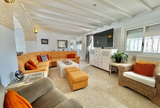 Resale - Villa - Dolores - Comunidad Valenciana