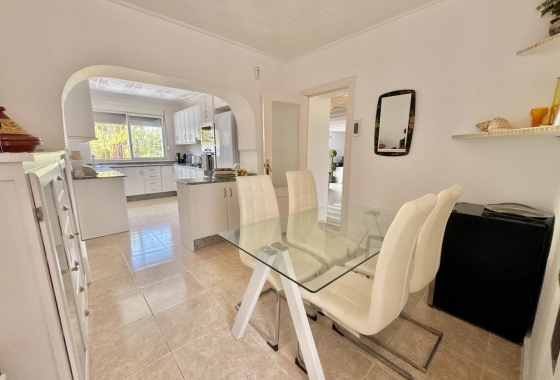 Resale - Villa - Dolores - Comunidad Valenciana