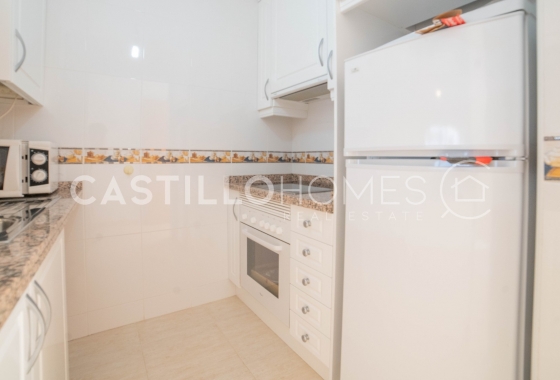 Resale - Apartment / flat - Torrevieja - La Mata
