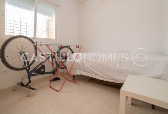 Resale - Apartment / flat - Torrevieja - La Mata
