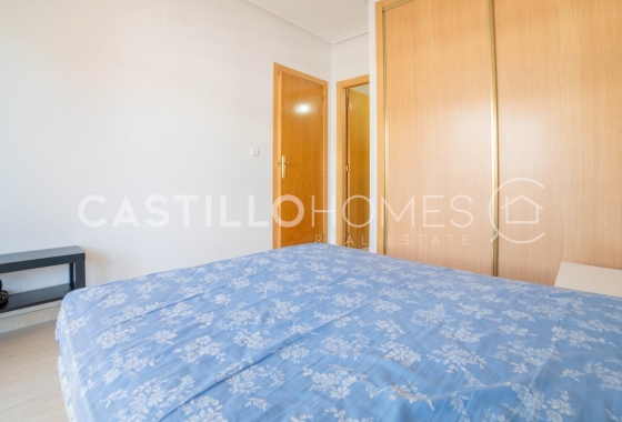 Resale - Apartment / flat - Torrevieja - La Mata