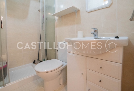 Resale - Apartment / flat - Torrevieja - La Mata