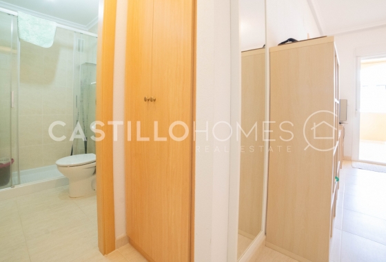 Resale - Apartment / flat - Torrevieja - La Mata