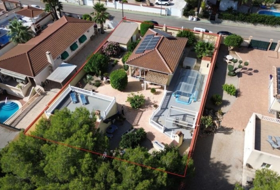 Resale - Villa - Pinar de Campoverde - Inland
