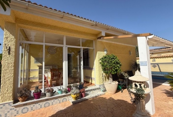 Resale - Villa - Pinar de Campoverde - Inland