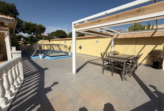 Resale - Villa - Pinar de Campoverde - Inland
