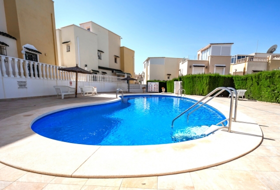 Resale - Townhouse - Torrevieja - Res Valle de los pinos