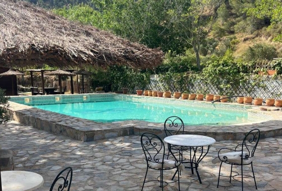 Revente - Finca - Gea Y Truyols - Inland