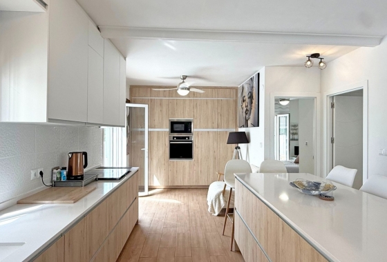 Resale - Villa - Orihuela Costa - Costa Blanca