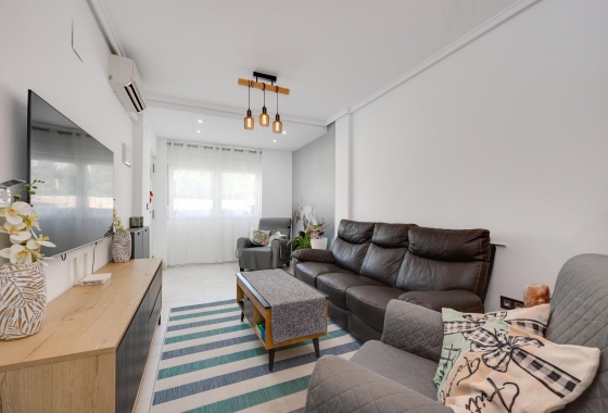 Resale - Townhouse - Torrevieja - aguas nuevas