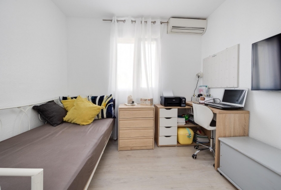 Resale - Townhouse - Torrevieja - aguas nuevas