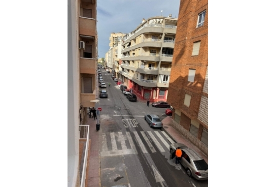 Återförsäljning - Lägenhet / lägenhet - Torrevieja - Playa de los Locos
