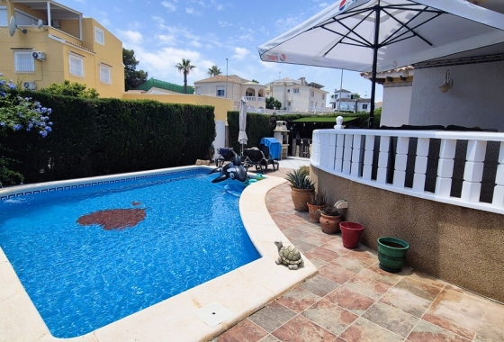 Herverkoop - Villa - Orihuela Costa - Costa Blanca