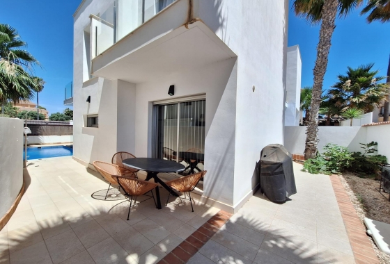 Reventa - Villa - Torrevieja - Los Frutales