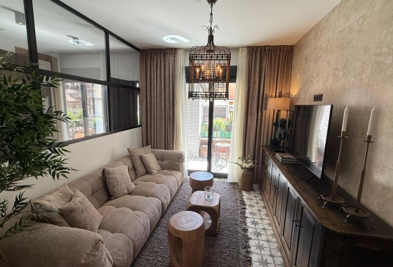 Reventa - Apartamento / piso - Torrevieja - Estacion De Autobuses