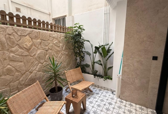 Reventa - Apartamento / piso - Torrevieja - Estacion De Autobuses