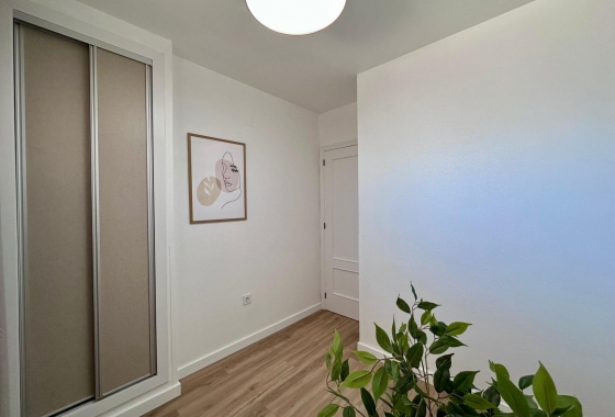 Revente - Appartement - Torrevieja - Habaneras