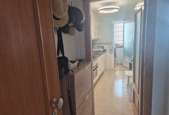 Resale - Apartment / flat - La Mata