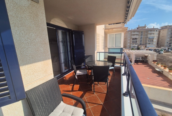 Resale - Apartment / flat - La Mata