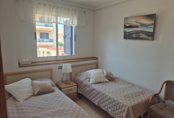 Resale - Apartment / flat - La Mata