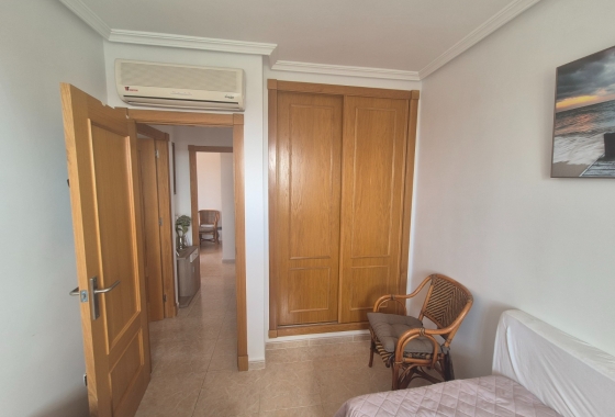 Resale - Apartment / flat - La Mata
