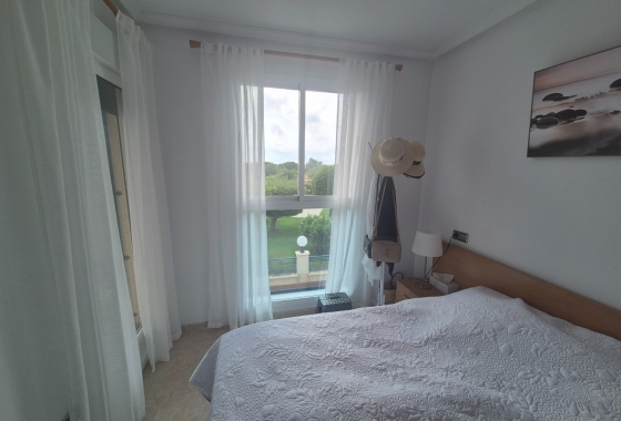 Resale - Apartment / flat - La Mata