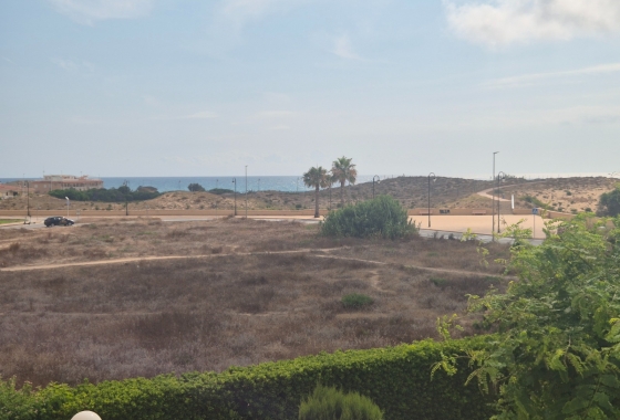 Resale - Apartment / flat - La Mata