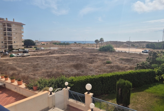 Resale - Apartment / flat - La Mata