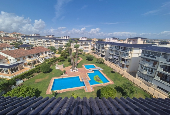 Resale - Apartment / flat - La Mata