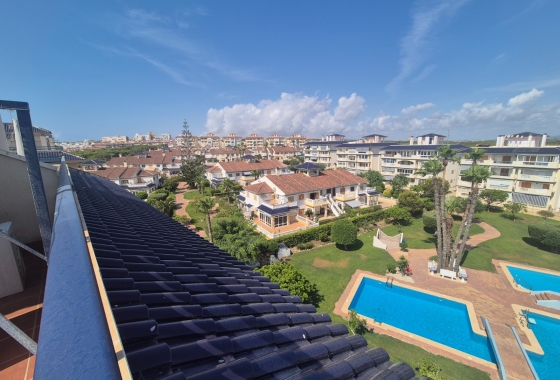 Resale - Apartment / flat - La Mata