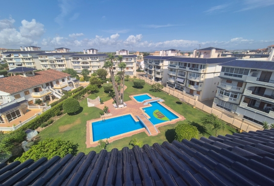 Resale - Apartment / flat - La Mata