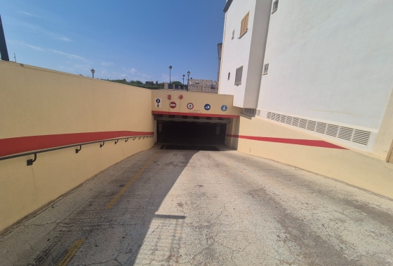 Resale - Apartment / flat - La Mata