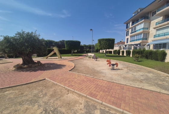 Resale - Apartment / flat - La Mata