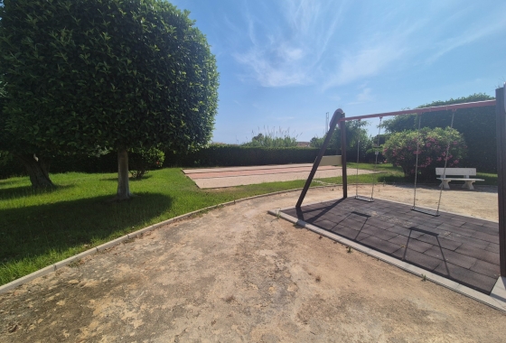 Resale - Apartment / flat - La Mata