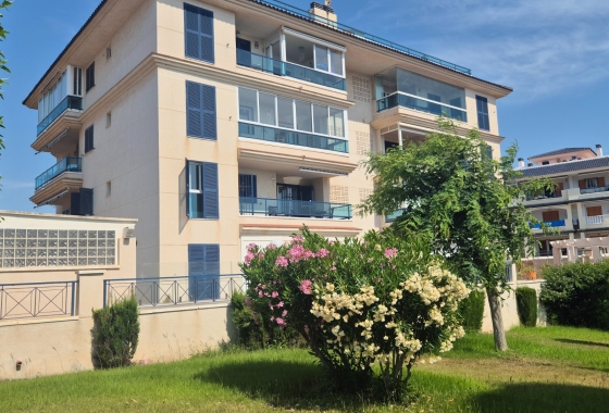Resale - Apartment / flat - La Mata