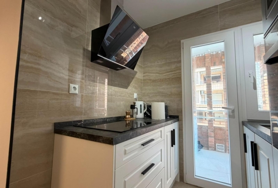 Wiederverkauf - Wohnung - Torrevieja - Playa del Cura