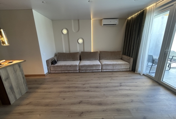 Resale - Apartment / flat - Torrevieja - Costa Blanca
