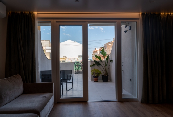 Resale - Apartment / flat - Torrevieja - Costa Blanca