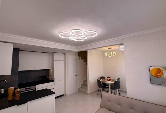 Revente - Maison de ville - Torrevieja - Calas Blanca