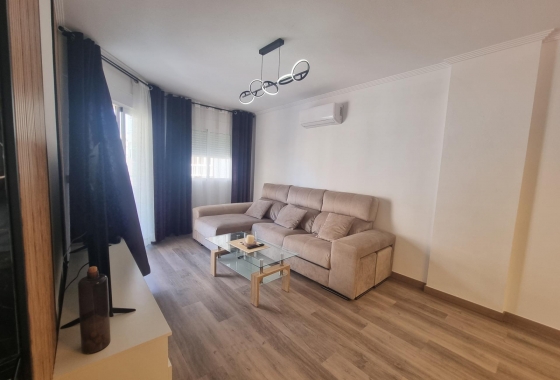 Resale - Apartment / flat - Torrevieja - Estacion De Autobuses