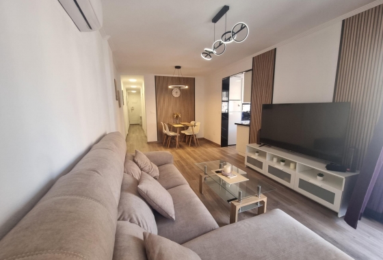 Resale - Apartment / flat - Torrevieja - Estacion De Autobuses
