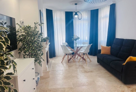 Resale - Villa - Orihuela Costa - Costa Blanca